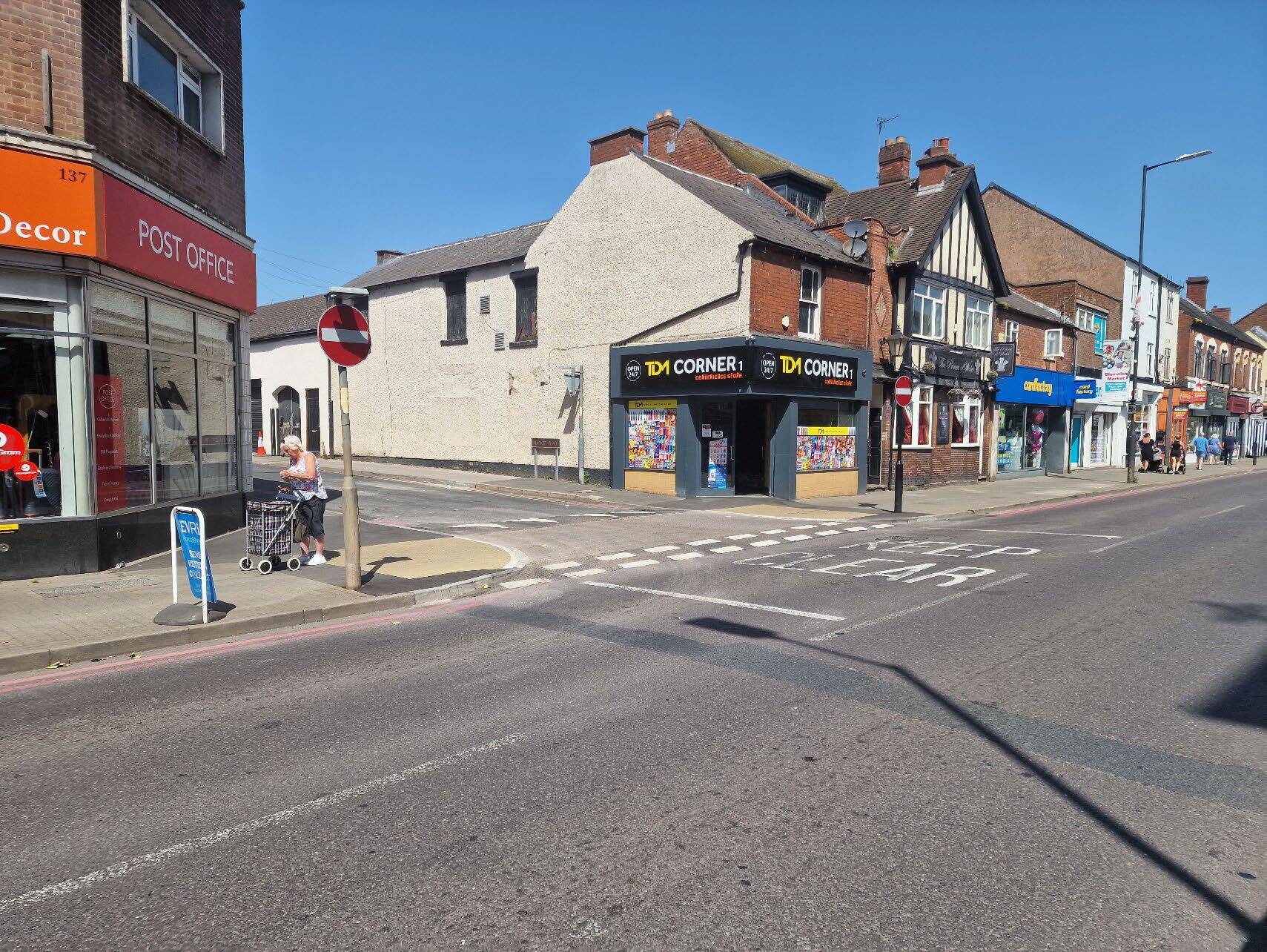 143 High St, Bloxwich to rent Building Photo- Image 1 of 1