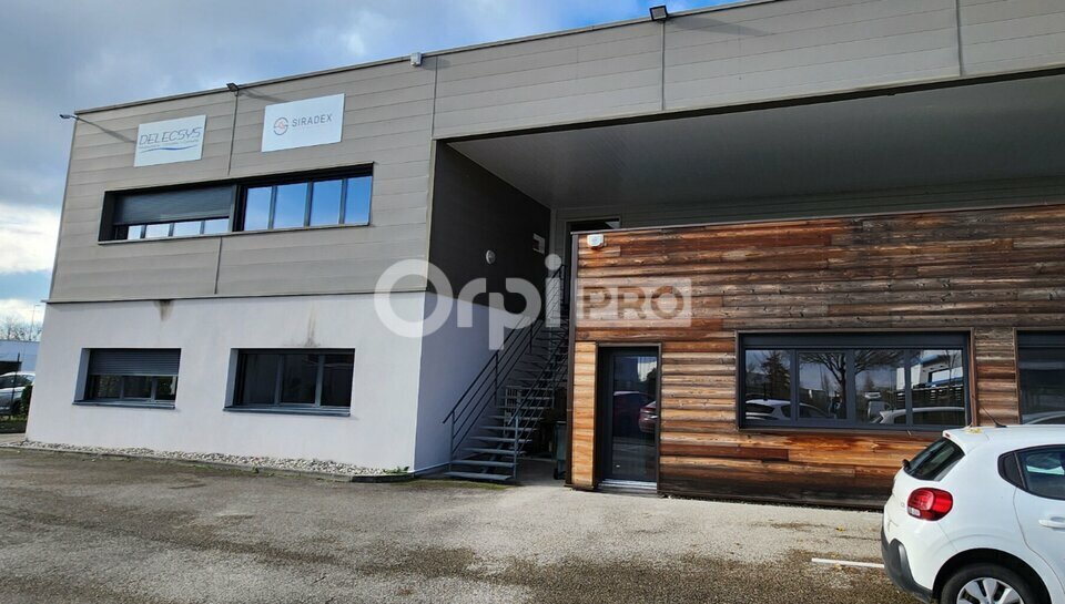 115 Rue Gustave Eiffel, Meyzieu to rent - Building Photo - Image 2 of 9