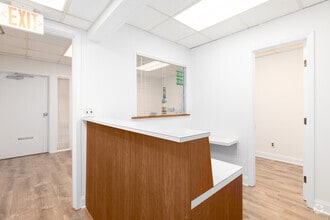 900 W Main St, Freehold, NJ to rent Interior Photo- Image 2 of 5