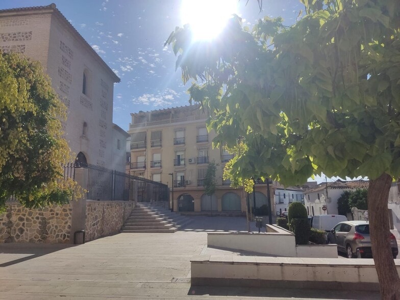 Plaza de la Iglesia, 1, Atarfe, Granada for sale - Building Photo - Image 2 of 16