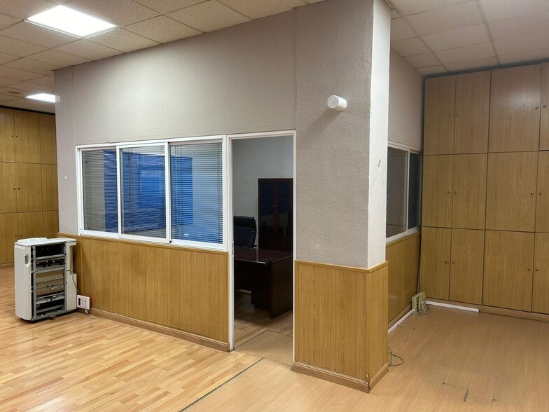 Retail in Cáceres, Cáceres for sale - Interior Photo - Image 3 of 10