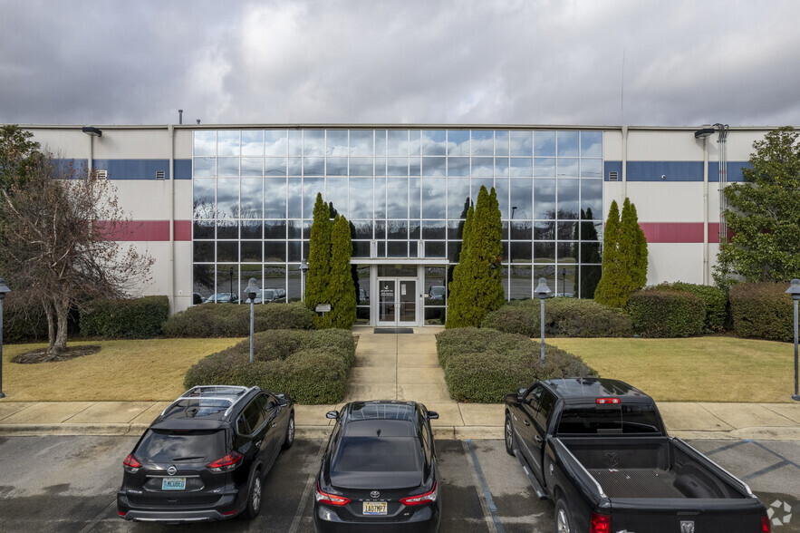 1532 Midfield Industrial Blvd, Birmingham, AL for rent - Building Photo - Image 3 of 11