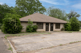 707 N Waldrip St, Grand Saline, TX for rent Building Photo- Image 1 of 1