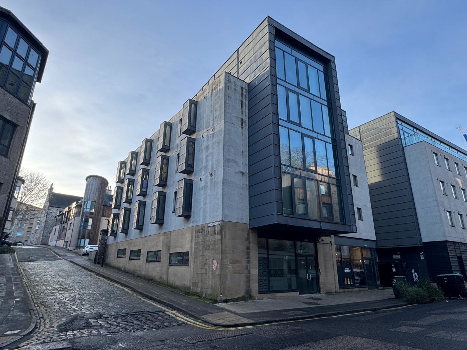 32 Calton Rd, Edinburgh to rent Primary Photo- Image 1 of 2