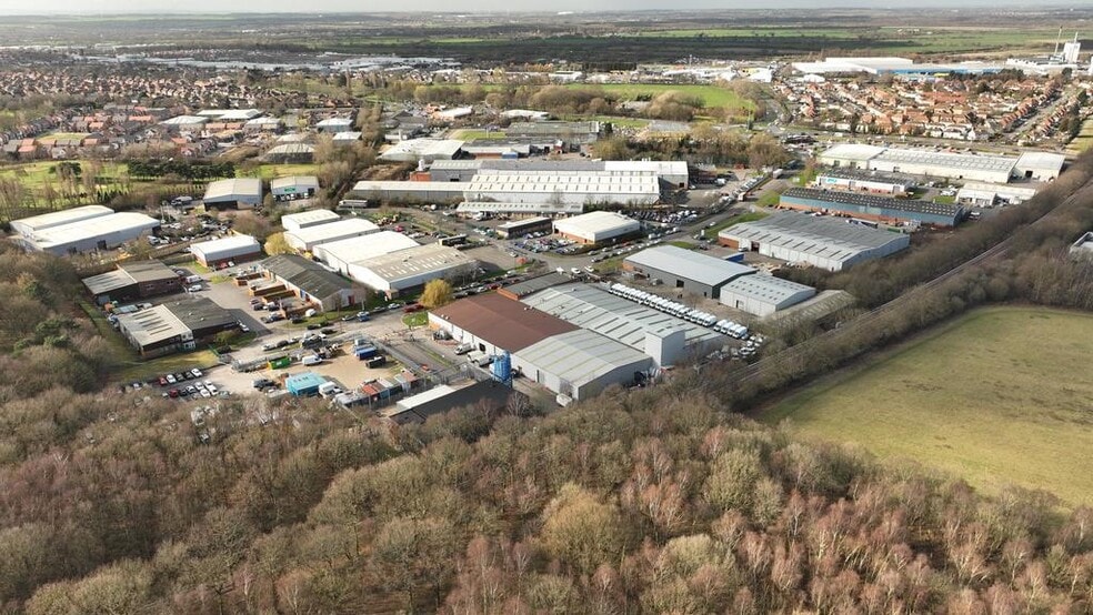 9 Ogden Rd, Doncaster to rent - Building Photo - Image 2 of 6