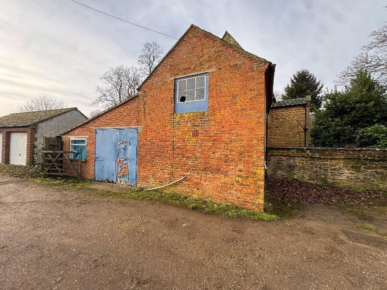 26-28 High St, Long Buckby for sale - Building Photo - Image 3 of 5