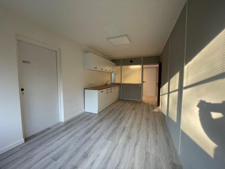 Rue Albert Einstein, Champs-sur-Marne to rent - Interior Photo - Image 1 of 5
