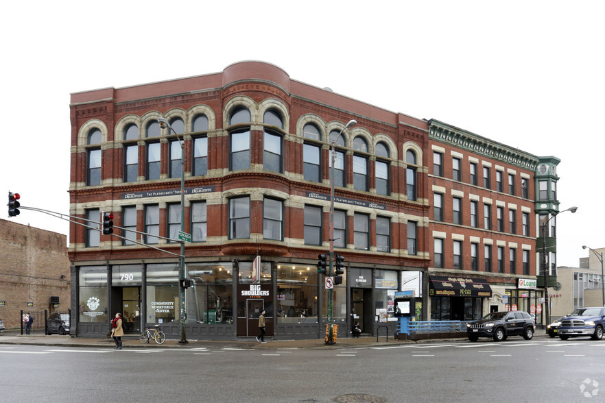 1105 W Chicago Ave, Chicago, IL for sale - Primary Photo - Image 1 of 1