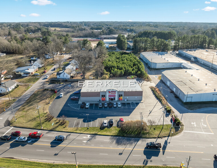 1414 E Andrews Ave, Henderson, NC for sale - Building Photo - Image 2 of 6