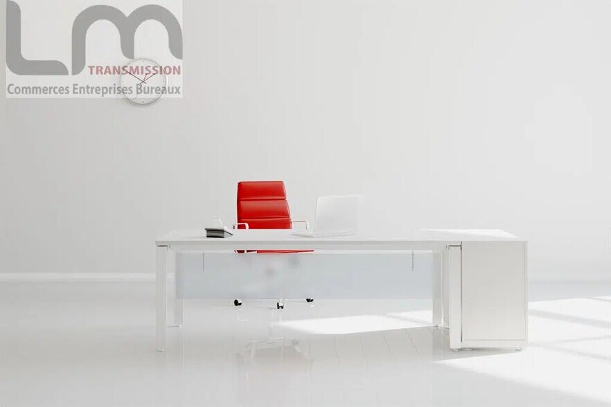 Office in Vincennes to rent - Interior Photo - Image 1 of 4