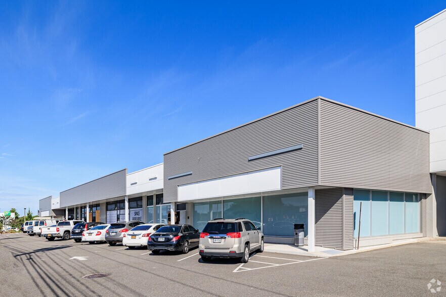 371-379 Old Country Rd, Carle Place, NY for sale - Primary Photo - Image 1 of 1