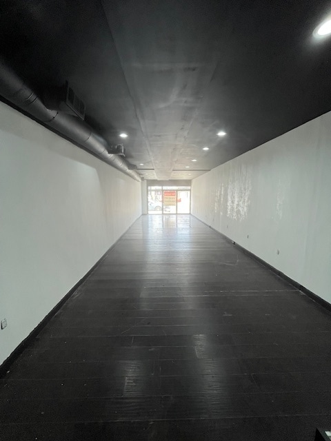 7600 Melrose Ave, Los Angeles, CA to rent Building Photo- Image 1 of 5