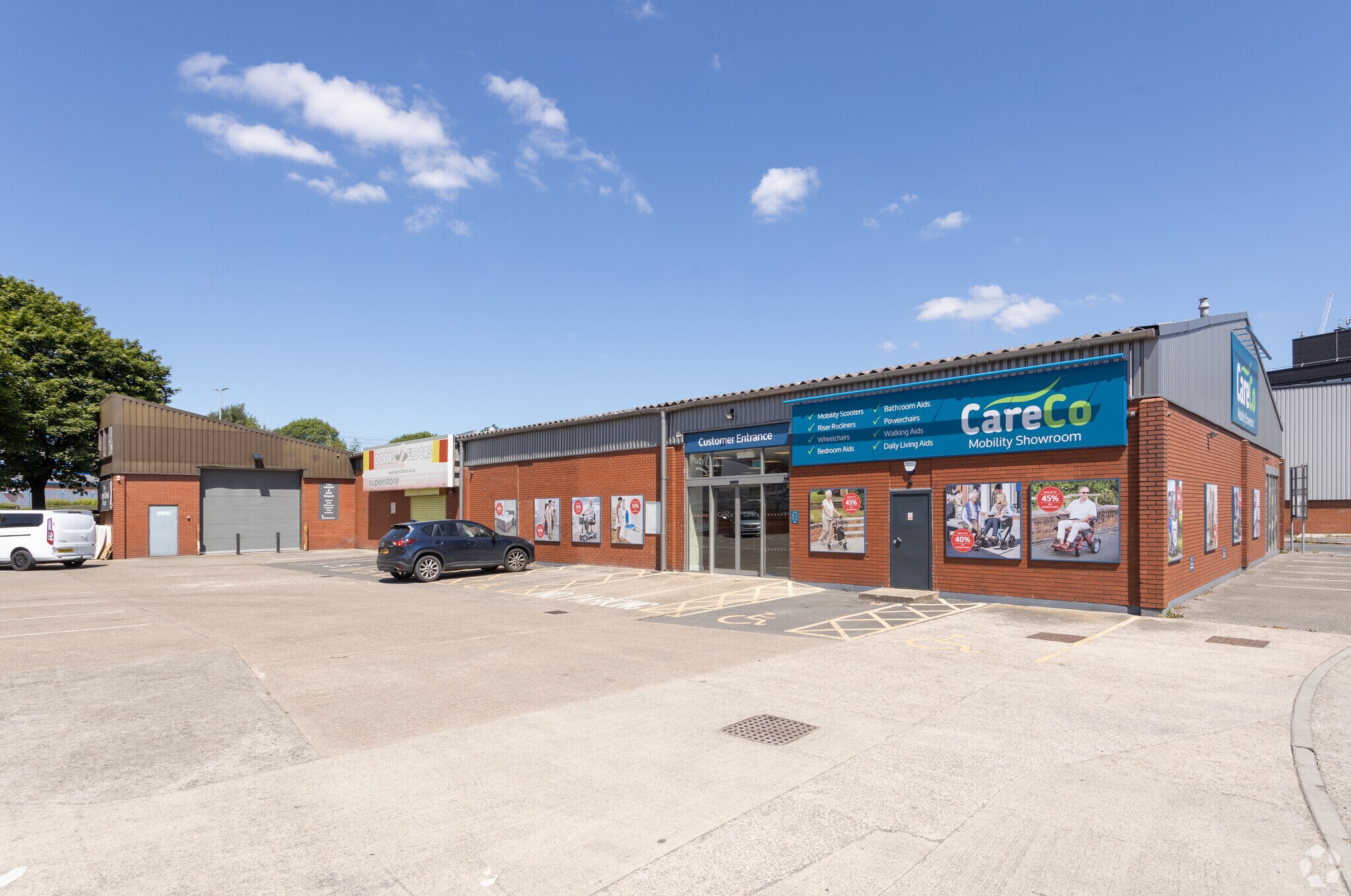 Spence Ln, Leeds for sale Primary Photo- Image 1 of 1