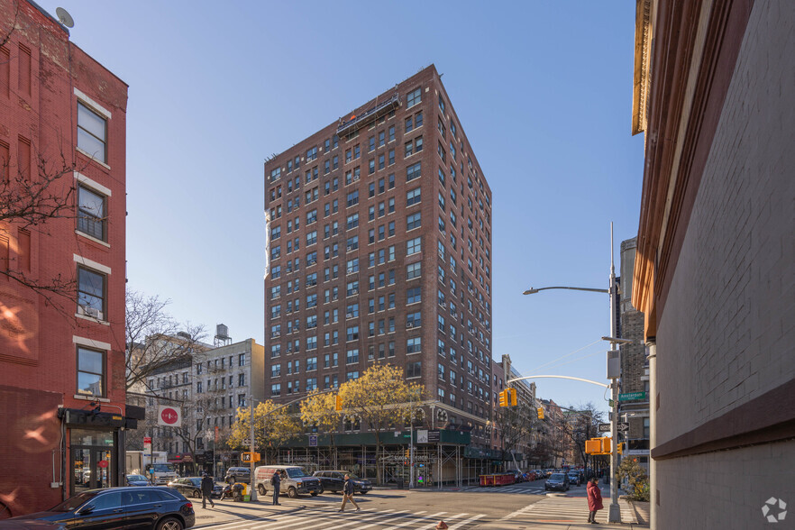 200 W 108th St, New York, NY for rent - Primary Photo - Image 1 of 7