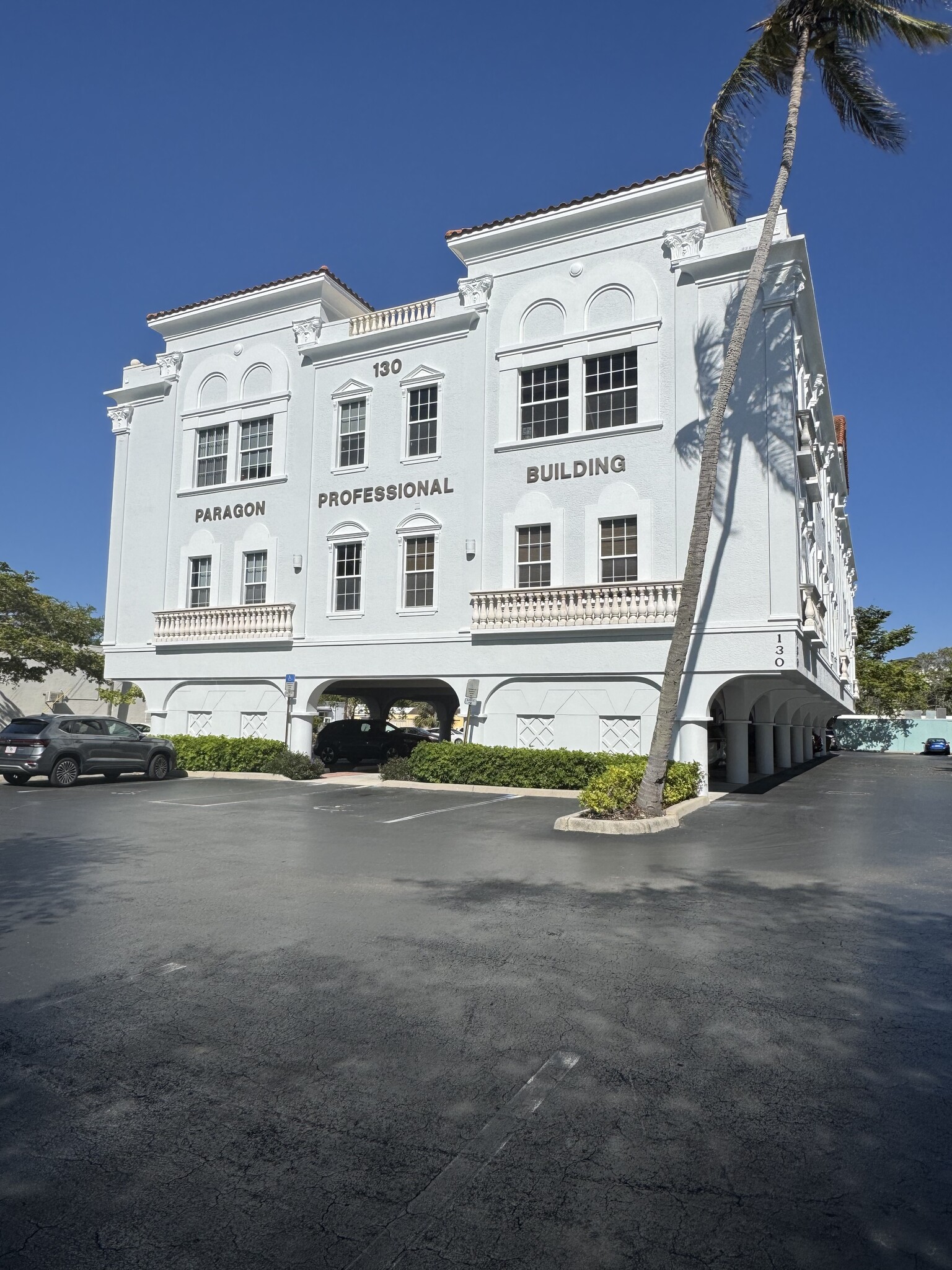 130 9th St N, Naples, FL to rent Building Photo- Image 1 of 6