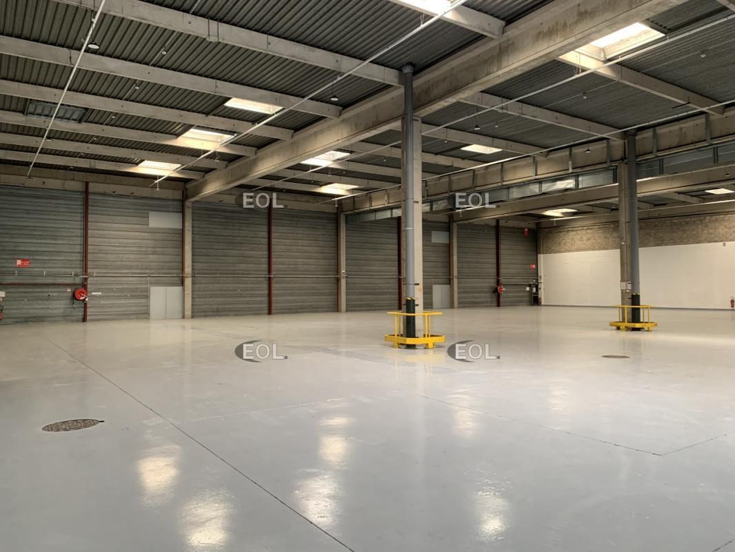 Industrial in Gennevilliers to rent Interior Photo- Image 1 of 13