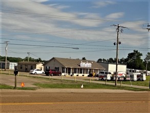 1306 Falls Blvd, Wynne, AR for sale Primary Photo- Image 1 of 1