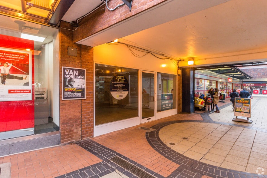 1 Commerce Way, Letchworth Garden City to rent - Building Photo - Image 2 of 5