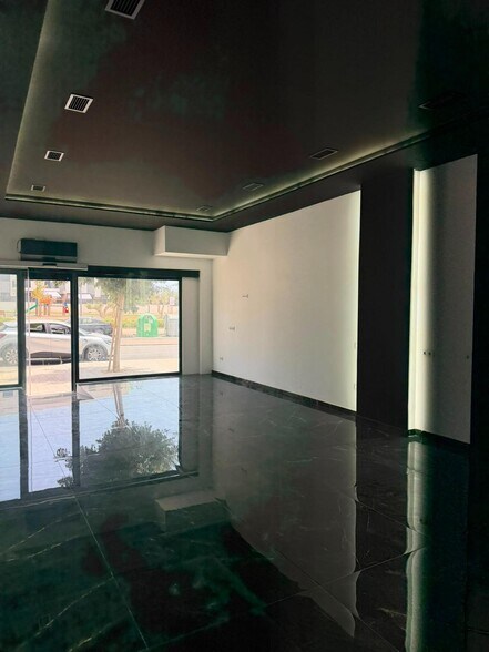 Retail in Sant Joan d'Alacant, Alicante for sale - Interior Photo - Image 3 of 14
