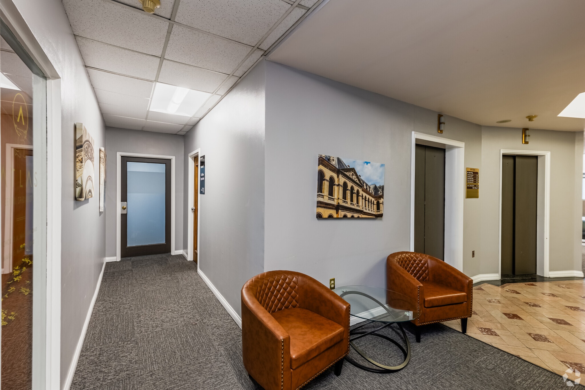 351-355 5th Ave, Pittsburgh, PA to rent Interior Photo- Image 1 of 2