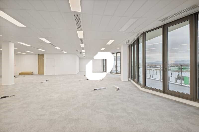 Office in Vénissieux to rent - Interior Photo - Image 2 of 14