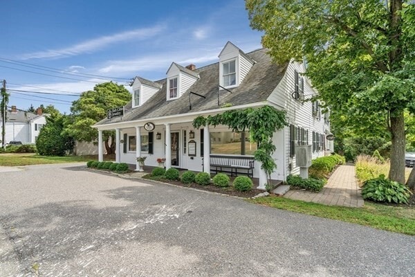 353 Boston Post Rd, Sudbury, MA to rent - Building Photo - Image 1 of 18