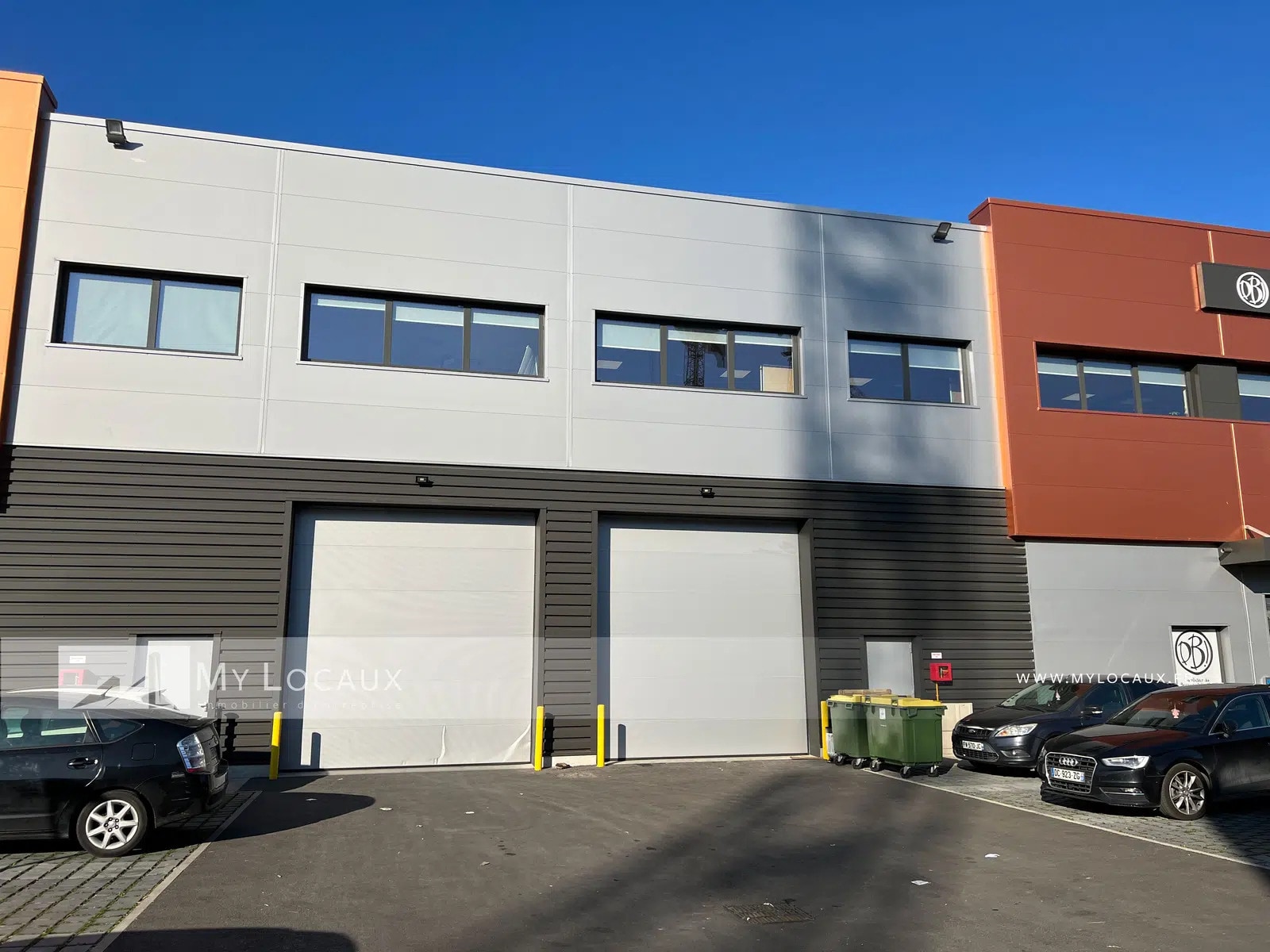 Light Industrial in Romainville to rent Building Photo- Image 1 of 9