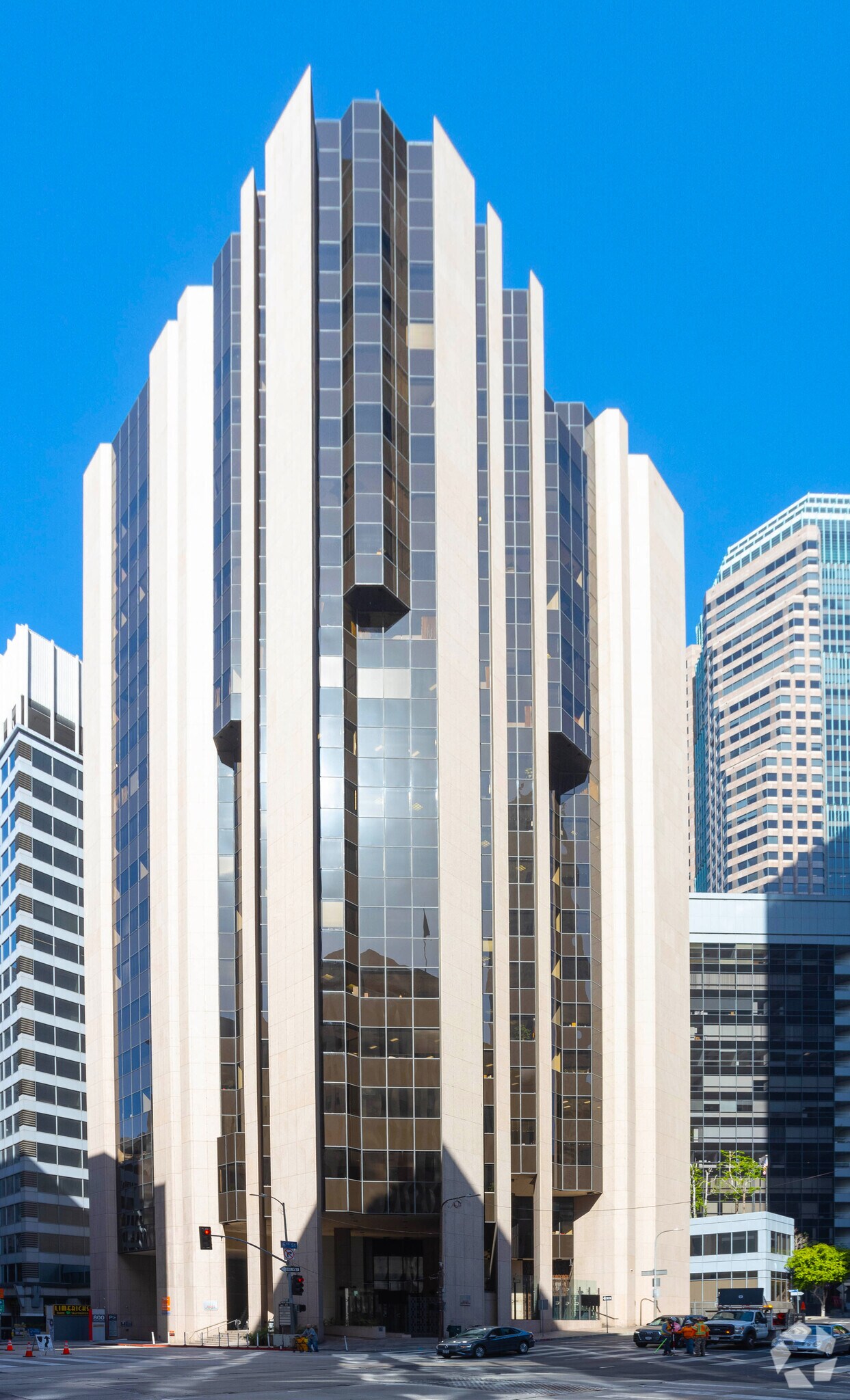 800 W 6th St, Los Angeles, CA to rent Building Photo- Image 1 of 15