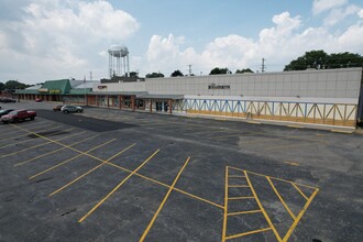 144 Seymour Ave, Mundelein, IL for rent Building Photo- Image 1 of 6