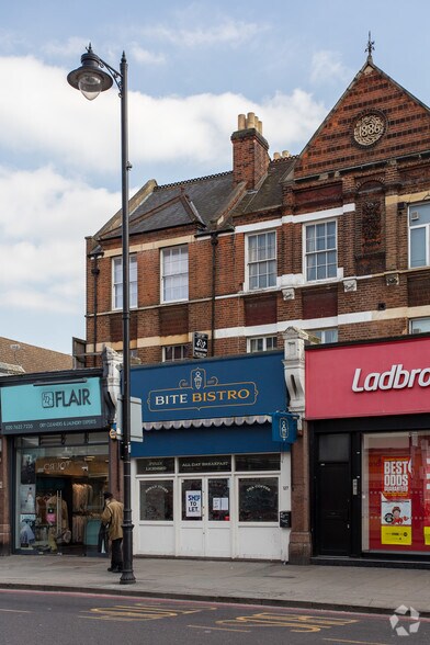 127 Clapham High St, London for sale - Building Photo - Image 1 of 1