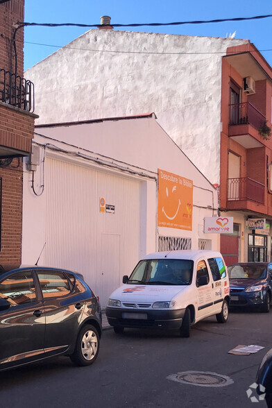 Calle General Yagüe, 4, Fuensalida, Toledo for sale - Building Photo - Image 2 of 2