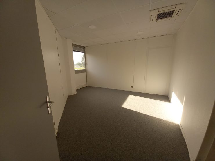 2 Rue Marcel Doret, Burolines 2, Blagnac to rent - Interior Photo - Image 3 of 9