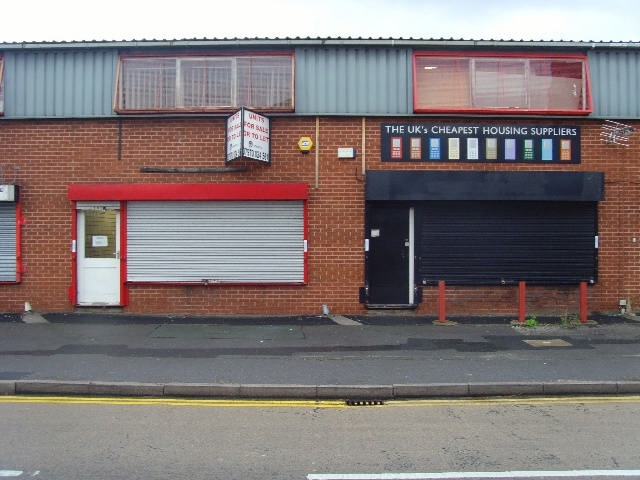 100-106 Broughton Ln, Salford for rent - Building Photo - Image 3 of 6