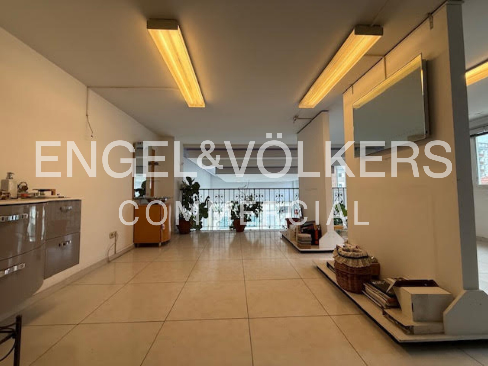 Office in Collado Villalba, Madrid for sale Building Photo- Image 1 of 2
