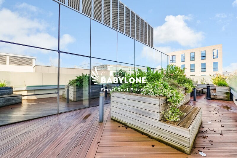 Office in Boulogne-Billancourt to rent Building Photo- Image 1 of 15