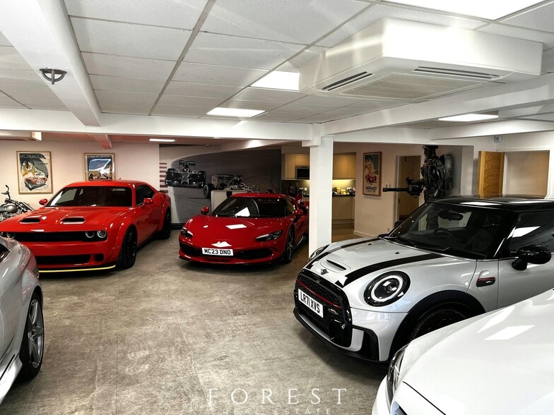 3 Regal Way, Watford for sale - Building Photo - Image 1 of 1