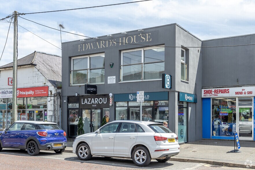 36-36A Talbot Rd, Pontyclun to rent - Building Photo - Image 3 of 3