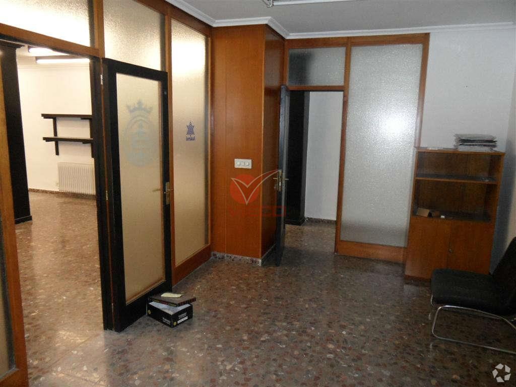 Cuenca, CUE 16004 -  -  - Interior Photo - Image 2 of 11