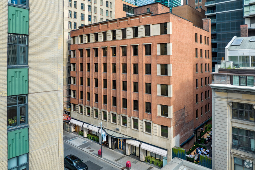 67 Richmond St W, Toronto, ON for rent - Building Photo - Image 1 of 12