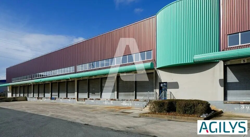 Light Industrial in Combs-la-Ville to rent - Building Photo - Image 3 of 8