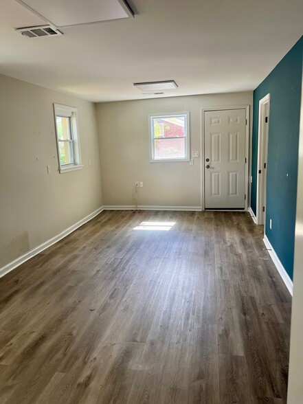 410 N Main St, Alpharetta, GA for rent - Interior Photo - Image 2 of 13