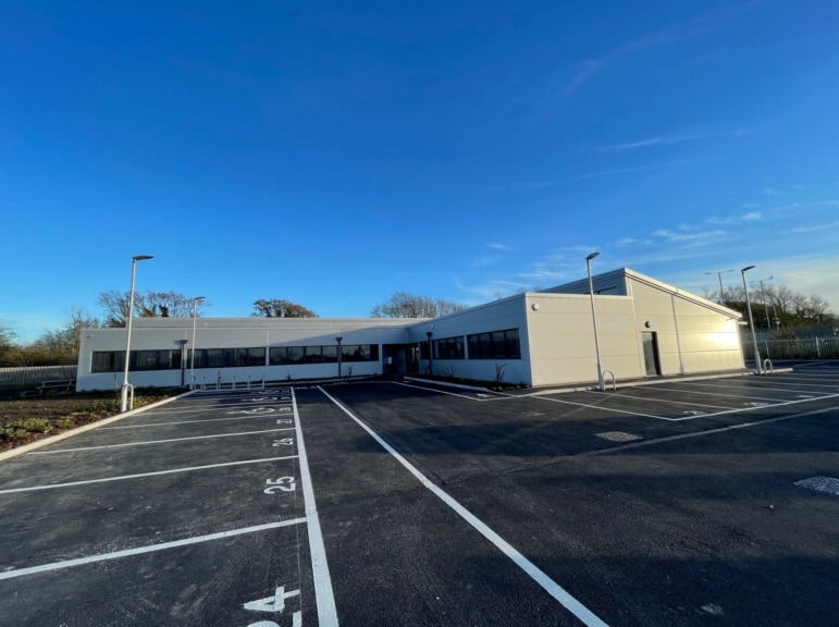 Mountfield Rd, New Romney to rent Building Photo- Image 1 of 2