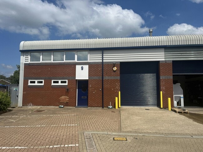 More details for Southern Rd, Aylesbury - Industrial to Rent