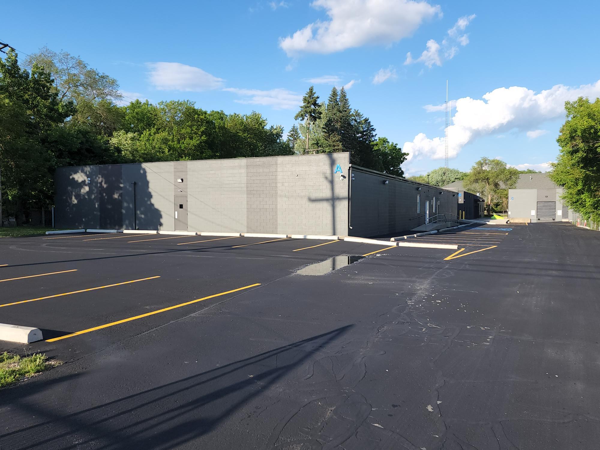 Harris Rd Properties portfolio of 3 properties for sale on LoopNet.co.uk Building Photo- Image 1 of 5