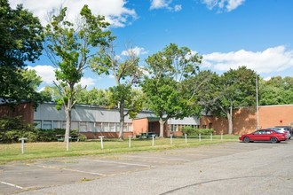 75 Canal St, South Hadley, MA for sale Primary Photo- Image 1 of 1