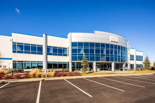 More details for 4915 Rue Louis B Mayer, Laval, QC - Office, Industrial to Rent