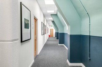 The Esplanade, Rochdale to rent Interior Photo- Image 2 of 17