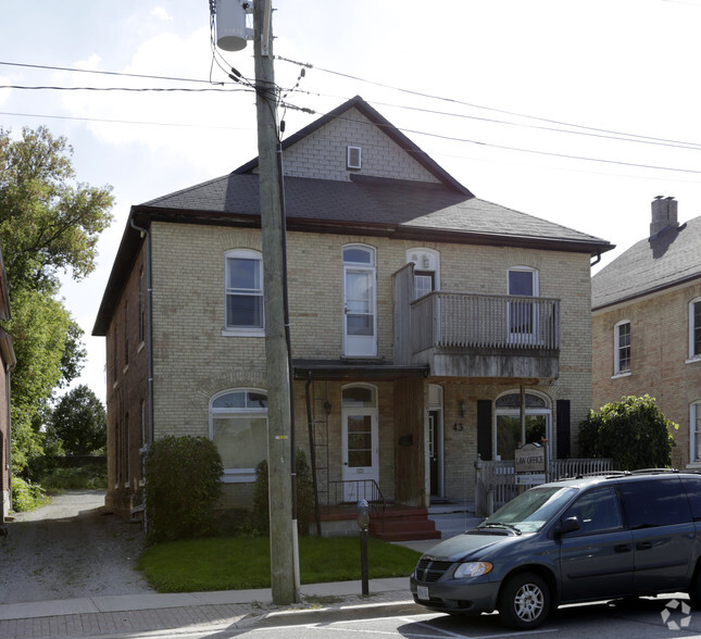 43 Worsley St, Barrie, ON for rent - Building Photo - Image 2 of 2