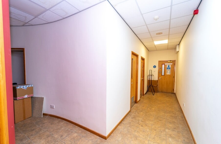 92-94 Gipsy Ln, Leicester to rent - Interior Photo - Image 3 of 18