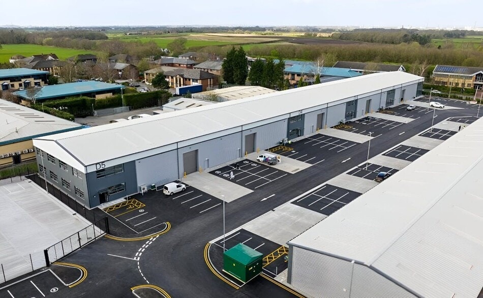 Atlantic St, Altrincham to rent - Building Photo - Image 2 of 21